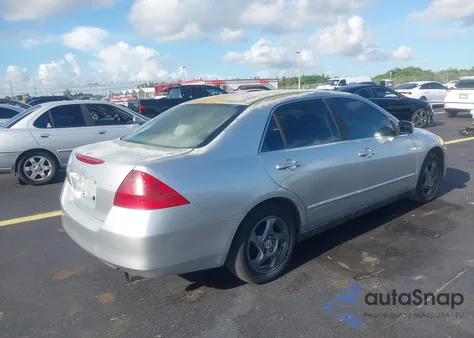 2007 Honda Accord 2.4 Lx z USA, uszkodzony, nr VIN 1HGCM55497A001809